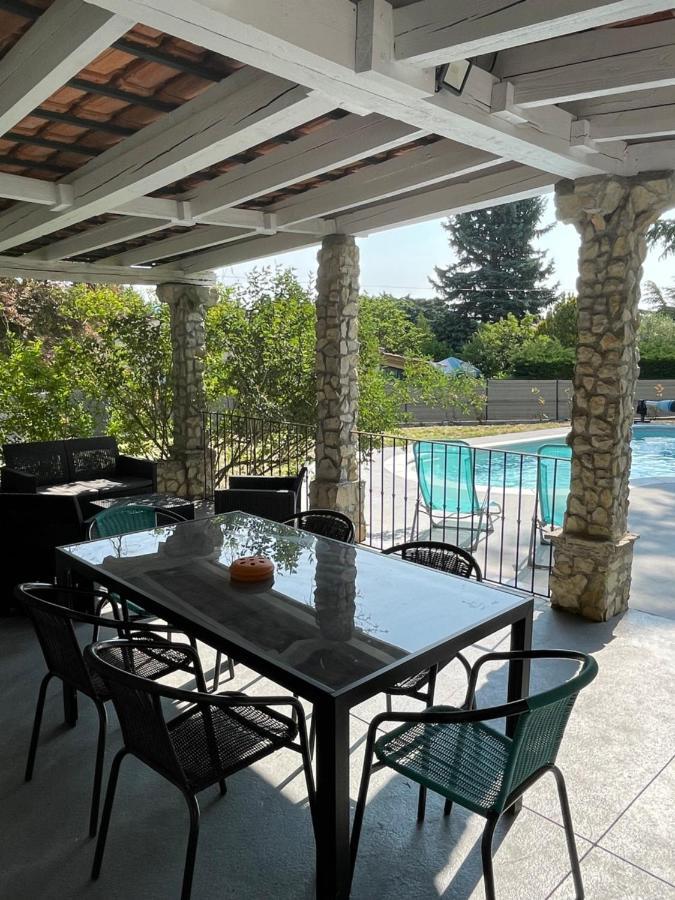 Villa Camille Cereste Exterior photo